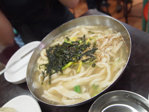 カメゴル・イェンナル・ソンワンマンドゥ 가메골 옛날 손왕만두 &칼국수 南大門