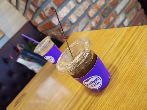 COFFINE GURUNARU(커핀그루나루 (コフィングルナル) ) 明洞1号店