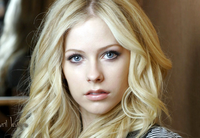 Avril Lavigne Smile Schnee S Blogg