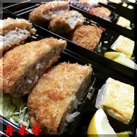 群馬県のおいしい麦豚をジューシー玉葱と一緒に揚げました♪