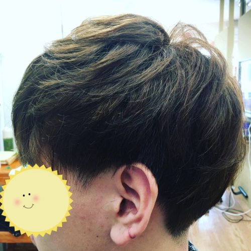 男性カットとピンパーマ ヘアカラーで個性的なメンズマッシュスタイルを提案します ヘアーデザイン ネクステージ