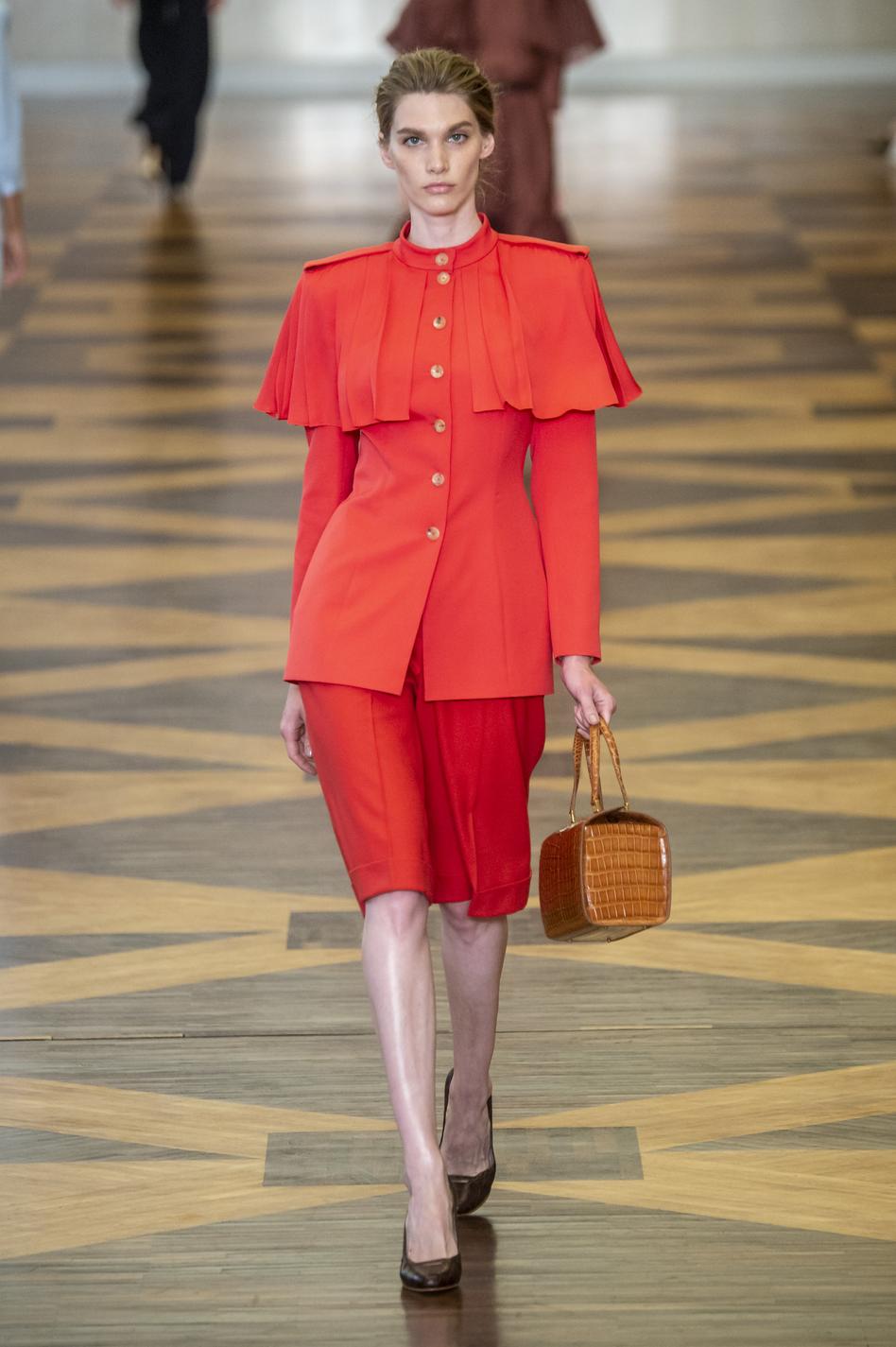 ウリヤナ セルギエンコ 18 19年秋冬パリ オートクチュールコレクション 素 材 美 Fashion Style ウリヤナ セルギエンコ 18 19年秋冬パリ オートクチュールコレクション 素 材 美 Fashion Style