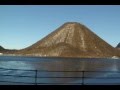 車窓から見た榛名湖と榛名富士
