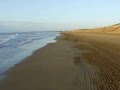 石川県羽咋郡　千里浜なぎさドライブウェイ　Sandy beach road