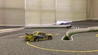ドリフトラジコンを100均の自撮り棒で撮影してみると・・・高松市GARAGEＨＡＮＧＯＵＴ