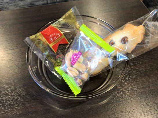 イオンラウンジのお菓子