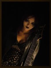 chthonic doris嬢