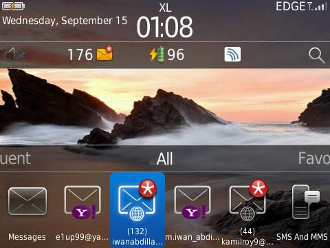 Blackberry curve 8520 os 6 (theme link on.