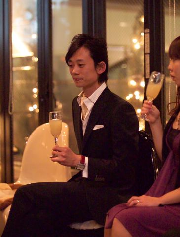 アスコットタイとは？パーティースーツ