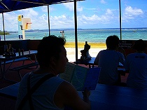 海を見ながら・・・