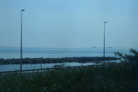車窓海