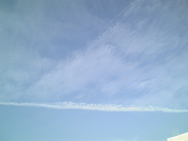 ケムトレイル11
