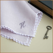 イニシャル入りリネンハンカチセット
