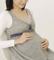 赤ちゃんとの絆を作る、妊娠線をつくらないオイル！