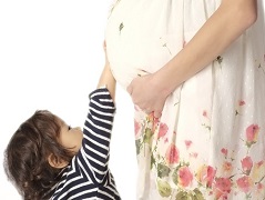 赤ちゃんとの絆を作る、妊娠線をつくらないオイル！