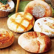 「【Kraso】実りの森　おうちはパン屋さん こっそり円座なパンクッション・5名」の画像、株式会社フェリシモのモニター・サンプル企画
