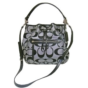 COACH(コーチ) F25676 SV/Z3 デイジーアウトラインシグネチャー ドローリングクロスボディバッグ