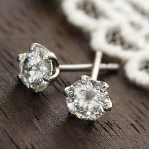 Pt900 大粒0.7ctダイヤピアス(鑑別付) プラチナ900 0.7カラット　一粒ダイヤピアス(鑑別書付) 