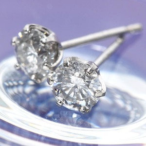 K18ホワイトゴールド 0.5ctダイヤモンドピアス 