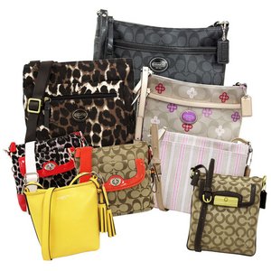 COACH 年末福袋3点セット(ショルダーバッグ 、小物 、キーホルダー