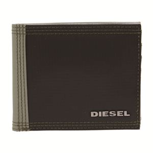 DIESEL（ディーゼル） X01683-PR520／H3879 二つ折り財布（小銭入れ付）