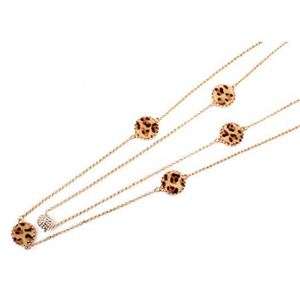 【選べる3色】人気のループタイのお花ネックレス