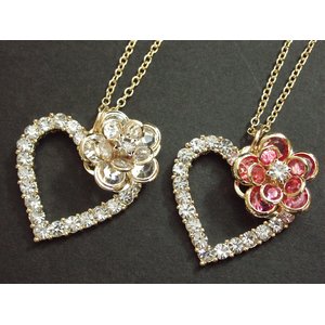 ラインストーンオープンハートネックレス・アクリル花付き/ゴールド×ピンク