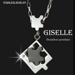 アレルギー：変色にも安心！ジュエリーステンレス製LOVE　PUZZLE/メンズBLACK