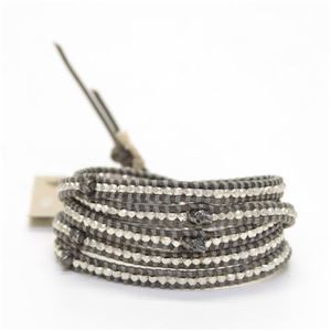 CHAN LUU（チャンルー） ロックテイストな辛口デザインが人気のスカルシリーズ 5ラップブレスレット ナチュラルグレーレザーコードにシルバーナゲット 、シルバースカルをミックス BS-3216 SIL／N GREY