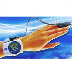 パルスオキシメーター　パルソックス300アイ