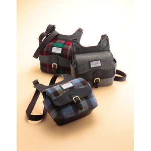 Ｂｒｉｔｉｓｈ Ｇｒｅｅｎ （ブリティッシュグリーン） ハリスツイード・ボディポシェット 【カラー】レッド