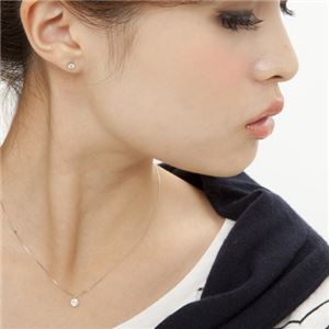プラチナPT900 天然ダイヤモンドピアス 0.3CT 天然のダイヤモンドは厳選した素材と輝き