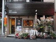 西田辺のバー「ボア ビアジェン」が阿倍野に新店－幼なじみ3人が経営