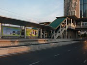 バンコクの新路線バス「BRT」、市内の治安悪化で開業延期へ