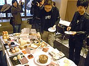 スイーツ男子の情報サイト「甘党男子」、博多で交流会