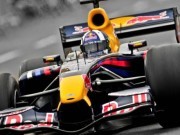 元町ショッピングストリートを「F1マシン」が史上初の公道走行