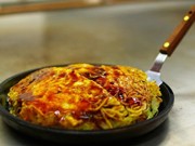 広島・食の祭典で「てっぱんグランプリ」－県内の「ご当地お好み焼き」集合