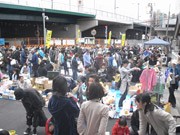 椎名町でチャリティーフリーマーケット－救援物資受け付けも