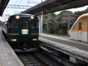 国内初の旅行会社専用列車、伊勢志摩を走る－車両の色はダークグリーン