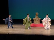 親子3代の舞踊も披露－本盛秀舞踊研究所、米寿記念公演