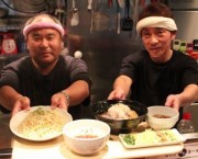 神田神保町に油そば専門店「三夢來」－特別配合の油を使ったさっぱり系油そば