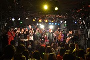 吉祥寺のライブハウスでチャリティーライブ－学生バンド17組が集結