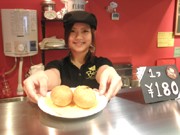 神戸・元町のピロシキ専門店「ボルシ」が三宮に2号店－イートインも