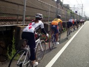 縦断「合力日本」自転車チャリティーリレーが神戸に－義援金と思い届ける