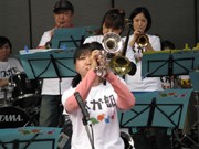 アマチュアジャズビッグバンド「スガ部」が好演－神戸元町ミュージックウィークで