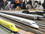 OBPで恒例「鉄道フリーマーケット」－中川礼二さんトークショーも