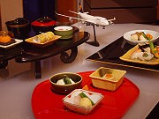 スイスホテル、「ルフトハンザ」ファーストクラスの機内食提供－和食店で
