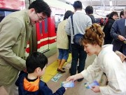 小田急ロマンスカー運転再開、箱根湯本で町をあげて歓迎セレモニー