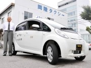 岡崎のタクシー会社が県初の電気自動車導入－自動開閉ドアは同車種で日本初
