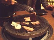 ススキノに溶岩焼肉店－元営業マンがサービスに幹事経験生かす